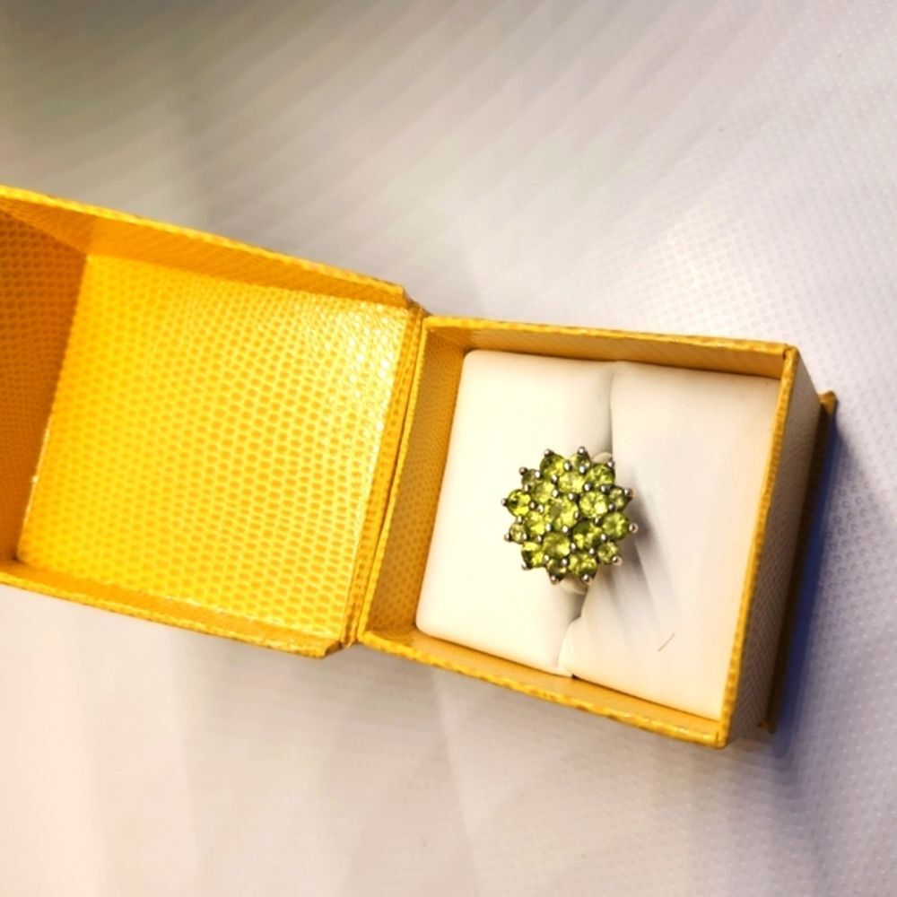 Green and Silver Cluster Gemstone Ring